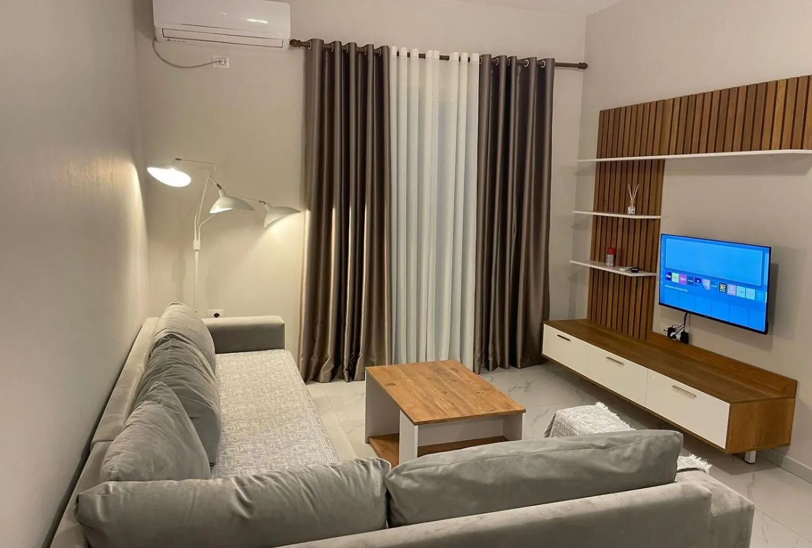 Giti Apartments Durrës 0*,  Albania