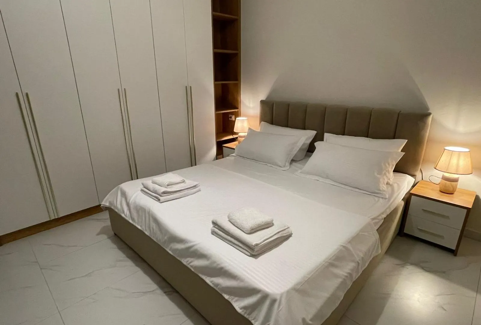 Giti Apartments Durrës 0*,
